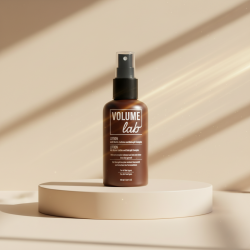La lotion Volume Lab favorise la pousse des cheveux et réduit leur chute